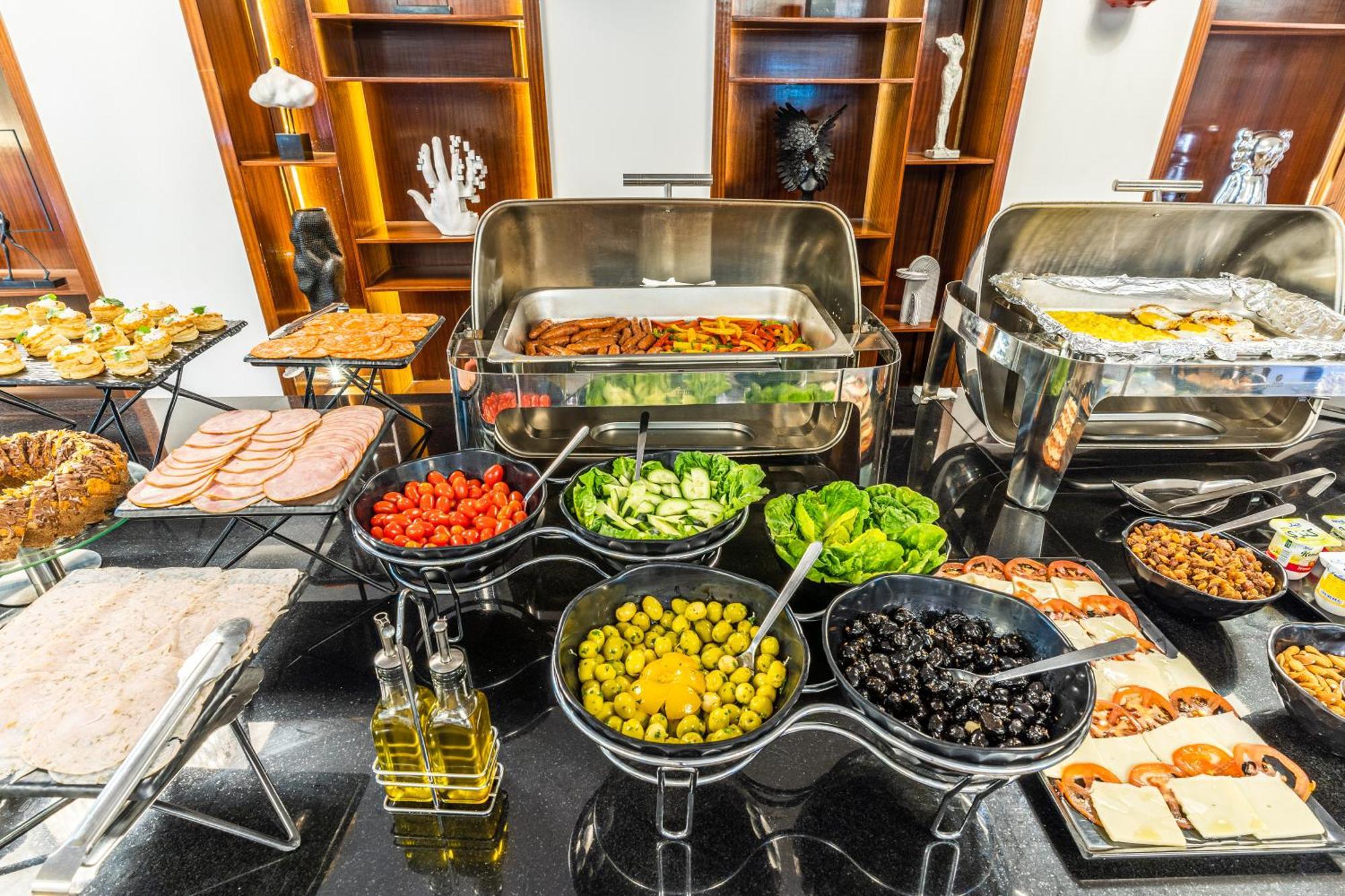 One Hotel Казабланка Екстериор снимка A salad bar